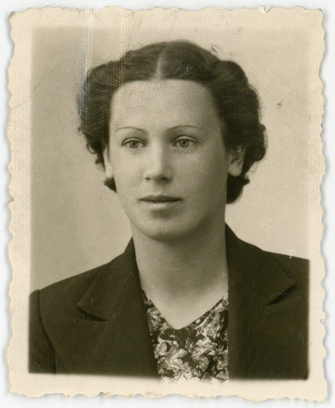 Helmi-Dagmar Kotkas. Passitaotluse foto