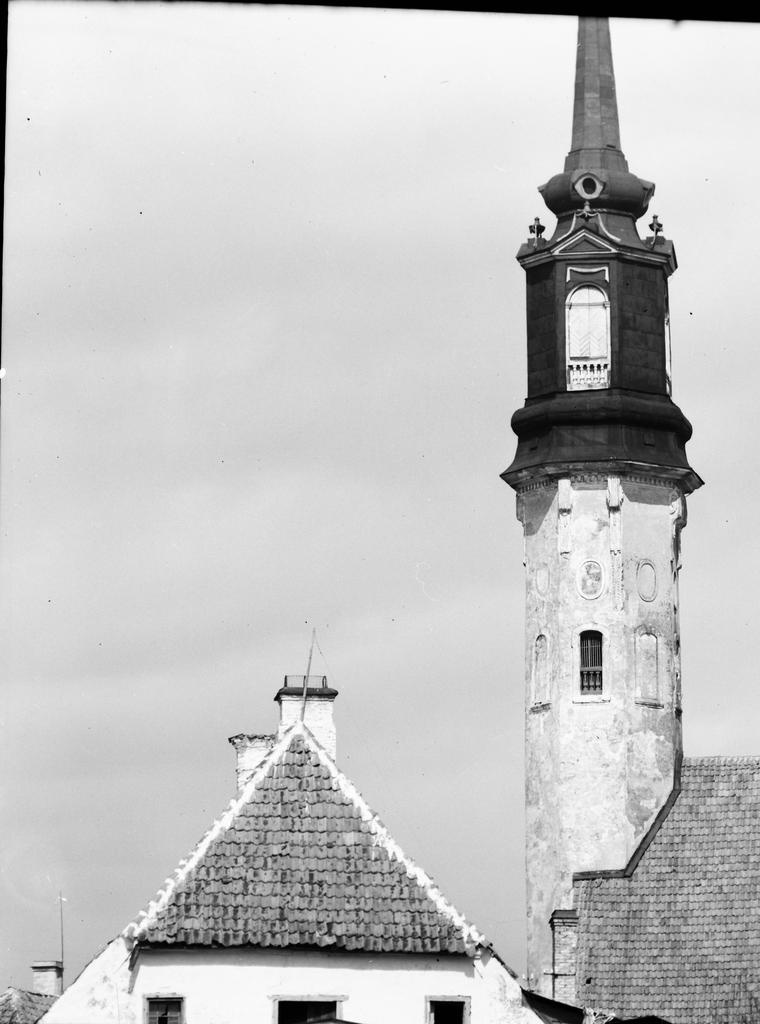 Narva, Jaani kiriku torn