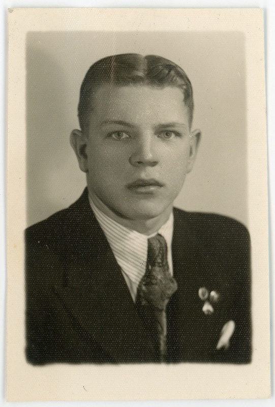 Aleksander Kõlover. Passitaotluse foto