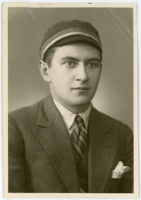 Viktor Lemba. Passitaotluse foto  duplicate photo