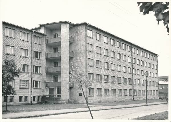 Tartu Ülikool. Ühiselamu Tiigi tn 14. Sügis, 1962.a.