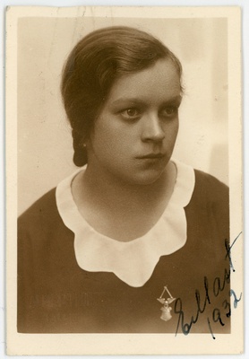 Erna-Auguste Mast. Passitaotluse foto  duplicate photo