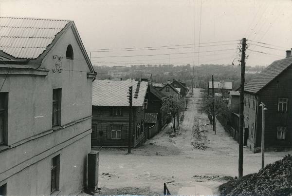Mäe t, vaade kesklinna suunas. Tartu, 1966.