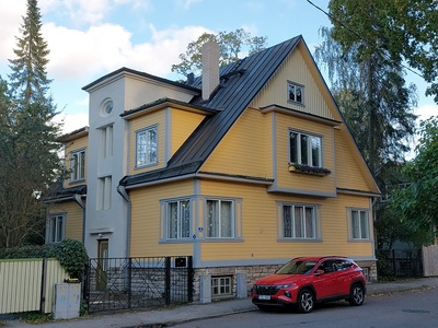Elamu Tallinnas Kibuvitsa 3, hoone vaade rephoto
