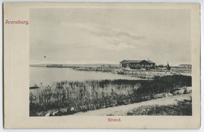Kuressaare rand ja rannakohvik, taga vasakul supelmajad  duplicate photo