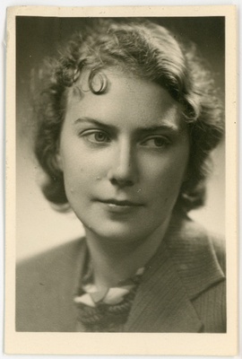 Therese-Adele Mugasto. Passitoaltuse foto  duplicate photo