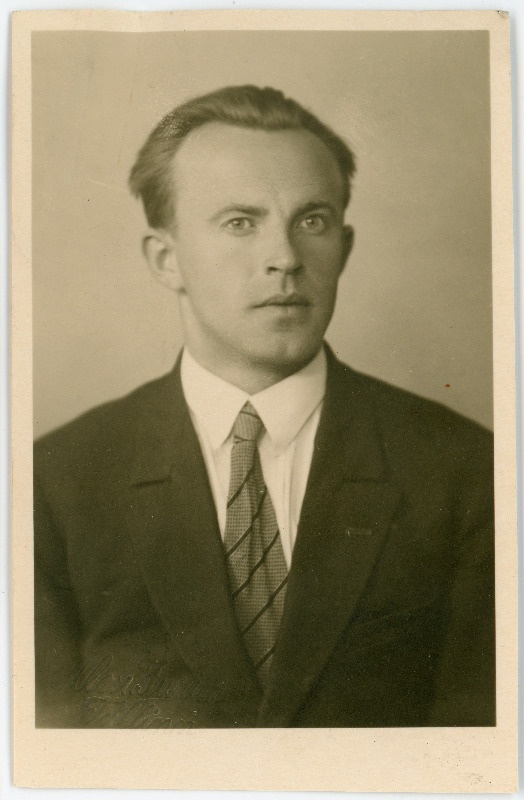 Alfred Mäll. Passitaotluse foto