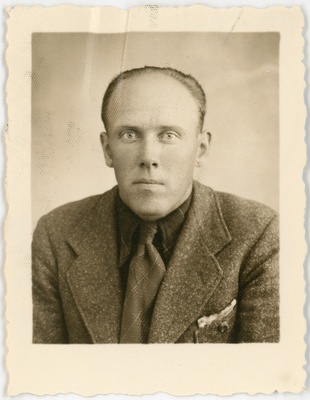 Johannes-Eduard Mänd. Passitaotluse foto  duplicate photo