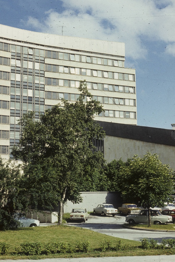 Ecb KK building in Tallinn, partial view. Architects Mart Port, Uno Tölpus, Raine Karp, Olga Kontšajeva