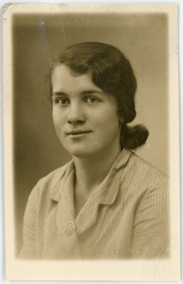 Eva-Dorothea Zur-Mühlen. Passitaotluse foto  duplicate photo