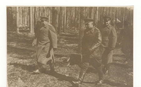 Teise maailmasõja sündmused Narvas. Kindralid Fedjuninski, Simonjan ja Trusov