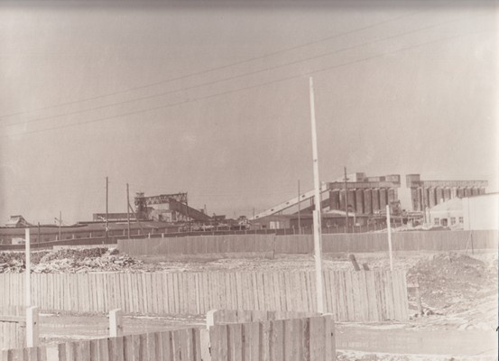 Narva vaade. Üldehitustrusti betoonitehas. 1961.a.
