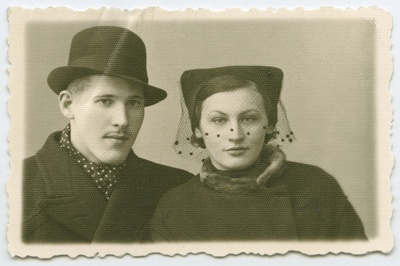 Endel ja Nelli Reinas. Passitaotluse foto  duplicate photo