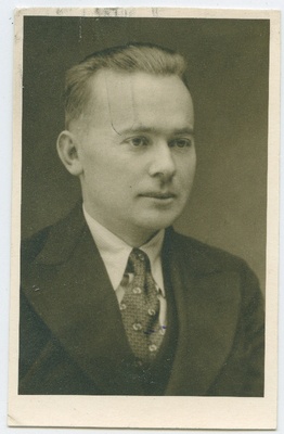 Eduard Reissar. Passitaotluse foto  similar photo