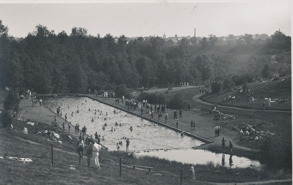 Uueveski bassein Viljandis