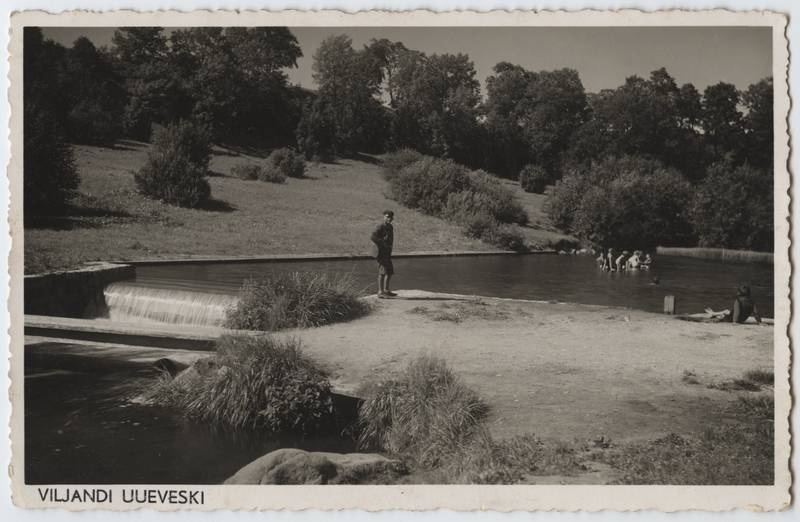 fotopostkaart, Viljandi, Uueveski org, lastebassein, lapsed, ülevooluala, u 1935, foto M. Teng?