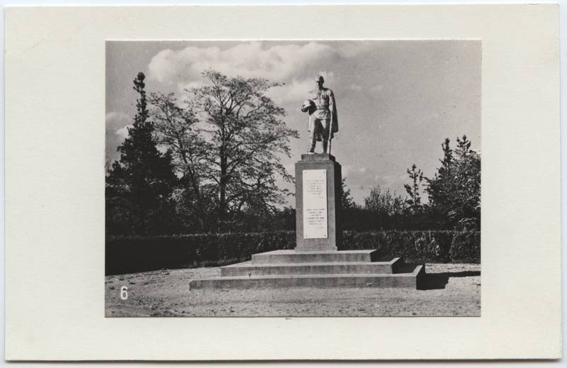 foto, Viljandi, Uueveski vennaskalmistu, mälestussammas, u 1960