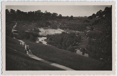 fotopostkaart, Viljandi, Uueveski org, lastebassein, ümbrus, inimesed, u 1938  duplicate photo