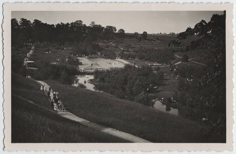 fotopostkaart, Viljandi, Uueveski org, lastebassein, ümbrus, inimesed, u 1938