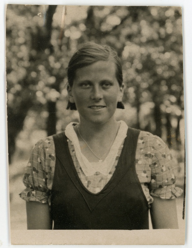 Margit-Marie-Eugenie Rosenstein. Passitaotluse fot - Ajapaik