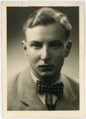 Hans-Otto-Georg-Theodor Schilling. Passitaotluse foto  duplicate photo