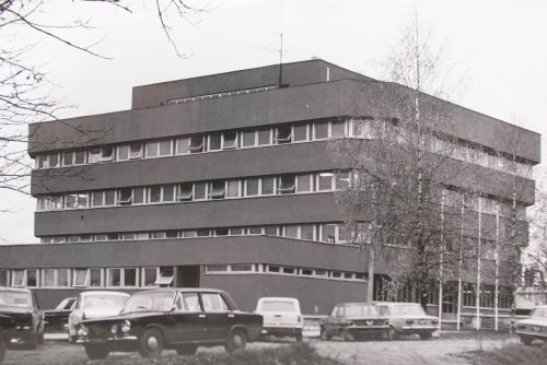 Tartu KEK-i haldushoone