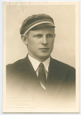 Oskar Tomingas. Passitaotluse foto  duplicate photo