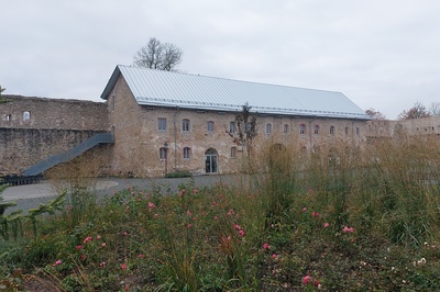 Põltsamaa Castle Restoration 01.1990 rephoto