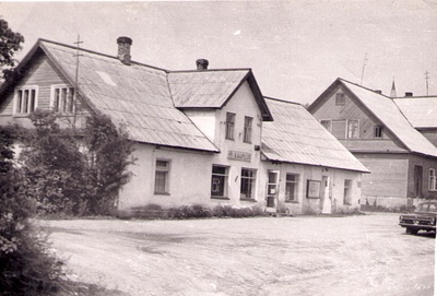 Iisaku alevik. Kauplus  similar photo