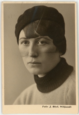 Marguerite Ungern-Sternberg. Passitaotluse foto  duplicate photo