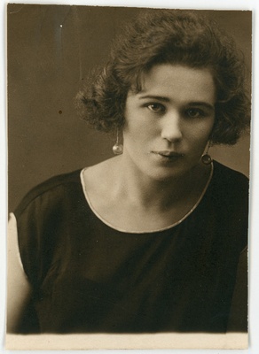 Helene Uulmann. Passitaotluse foto  duplicate photo