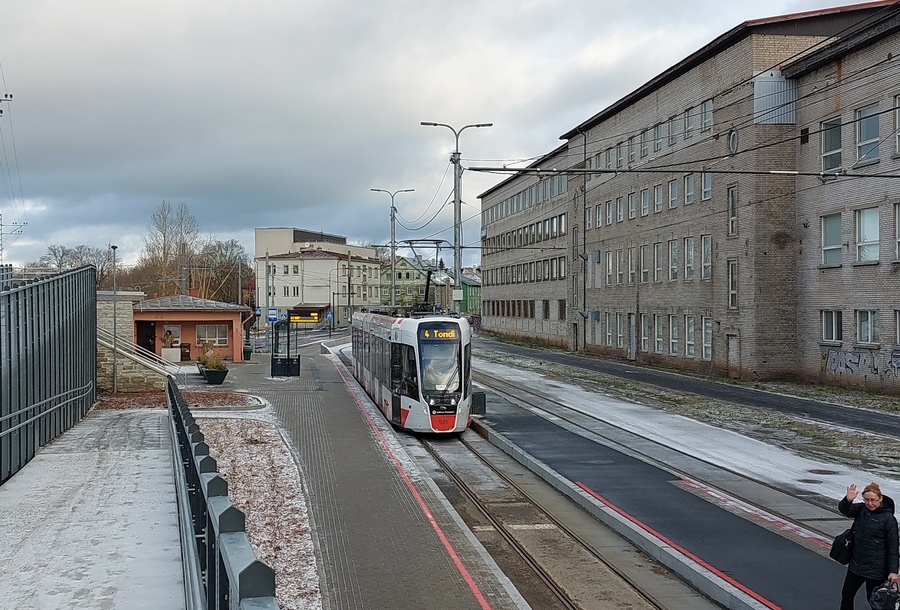 Tram station Tondil rephoto