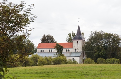 Urvaste kirik rephoto