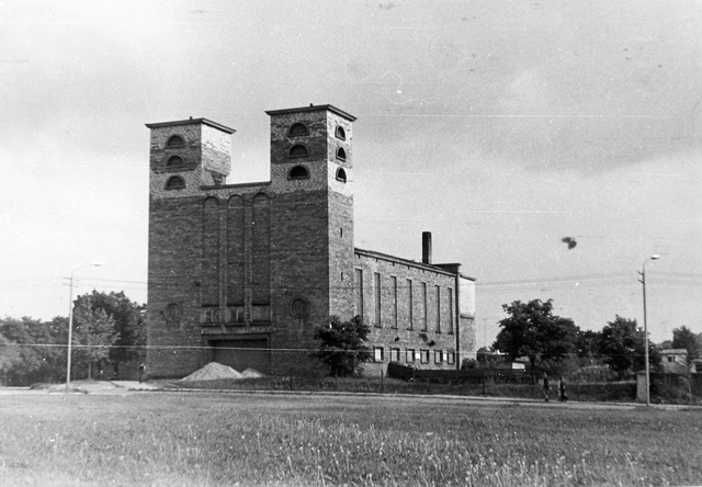 Rakvere Pauluse kirik - võimla, välisvaade