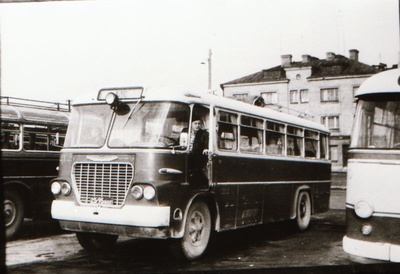 Fotonegatiiv. Ümberpildistused liiklusvahenditest Haapsalus ja Läänemaal 20. saj algusest kuni 1950ni.  duplicate photo