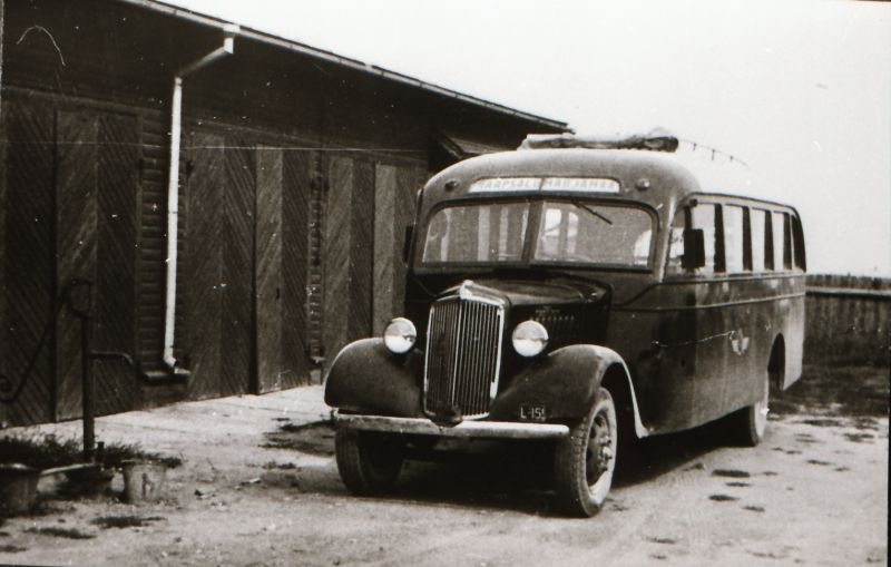 Fotonegatiiv. Ümberpildistused liiklusvahenditest Haapsalus ja Läänemaal 20. saj algusest kuni 1950ni.
