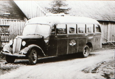 Fotonegatiiv. Ümberpildistused liiklusvahenditest Haapsalus ja Läänemaal 20. saj algusest kuni 1950ni.  duplicate photo