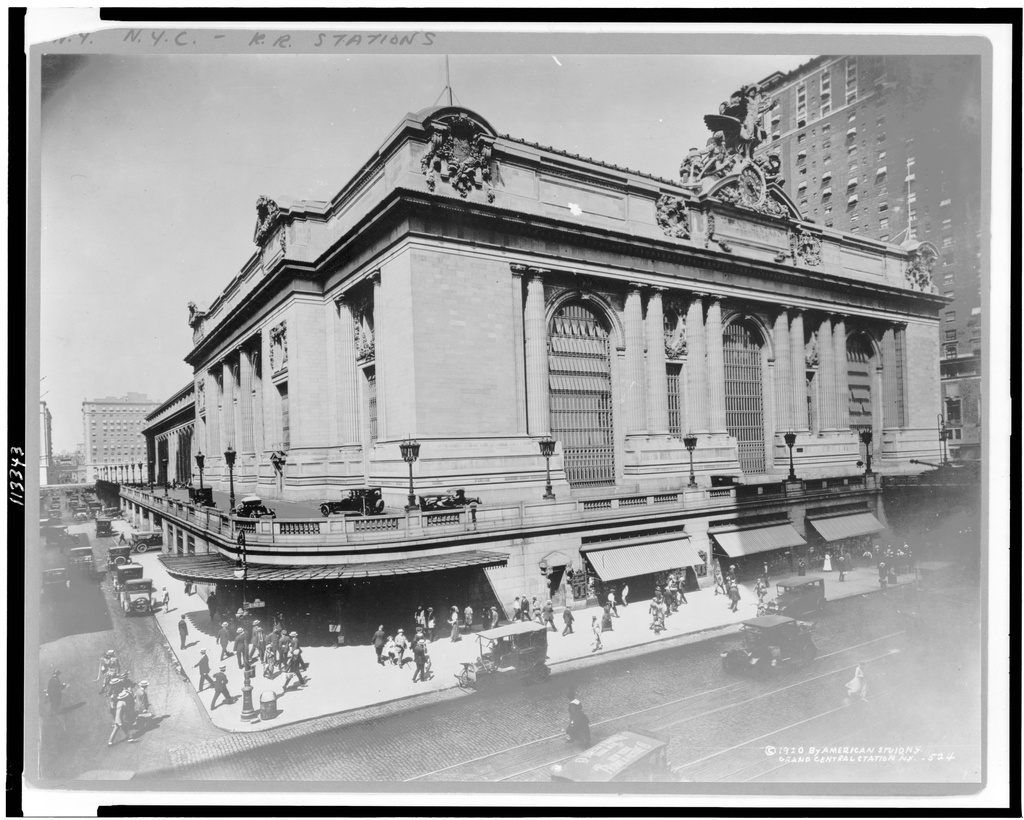 Grand Central Station, N.Y. LCCN95503692 - Title: Grand Central Station, N.Y.
Abstract/medium: 1 photographic print.