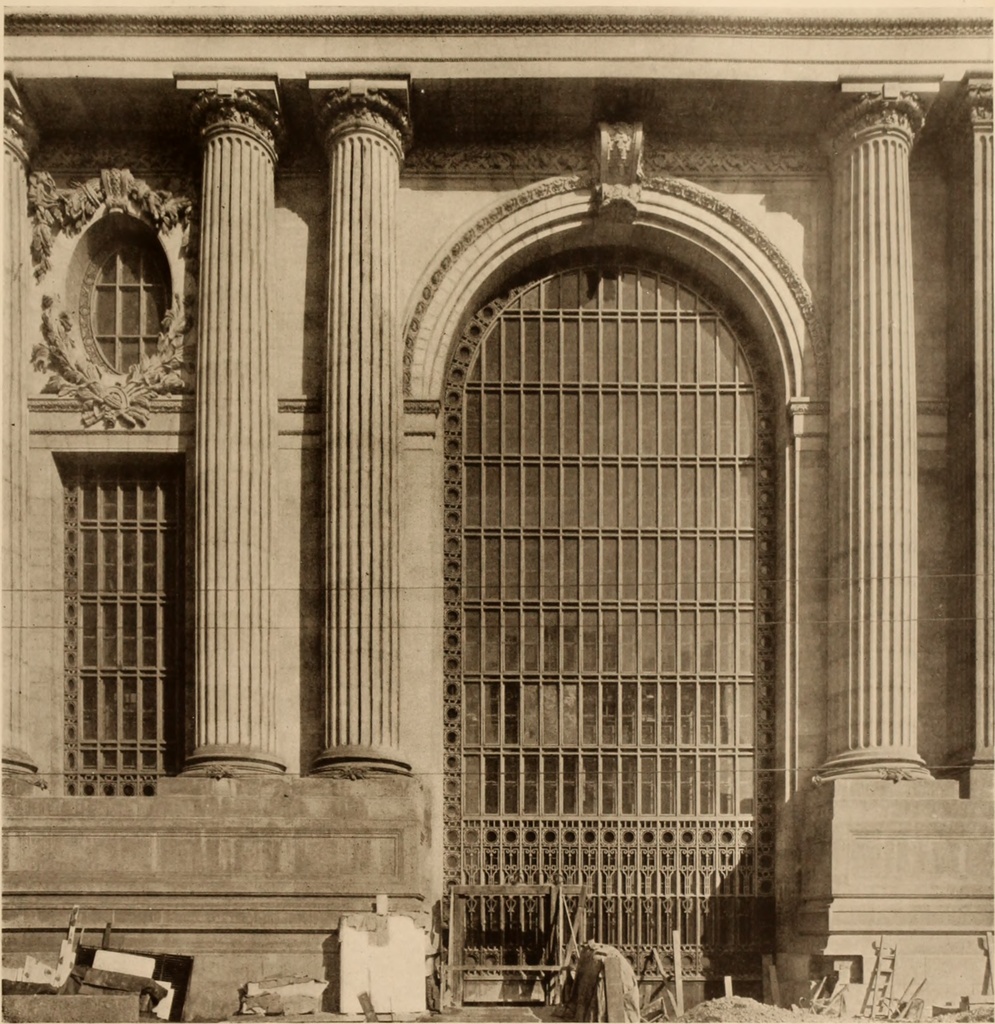 Grand Central, 1913 01 - Views of Grand Central Terminal in its first year.