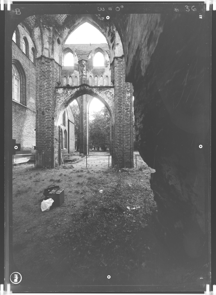 Tartu cathedral 112 - Tartu Cathedral, earlier also known as Dorpat Cathedral. Stereo photogrammetric survey 1986. https://en.wikipedia.org/wiki/Tartu_Cathedral