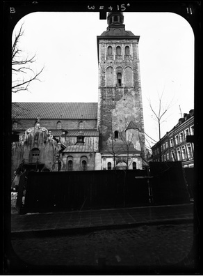 Niguliste 064 - St. Nicholas' Church, Tallinn (https://en.wikipedia.org/wiki/St._Nicholas%27_Church,_Tallinn). 
Stereo photogrammetric survey images.  similar photo