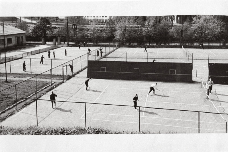 Vaade VS „Kalev“ tenniseväljakutele Herne tänavas.