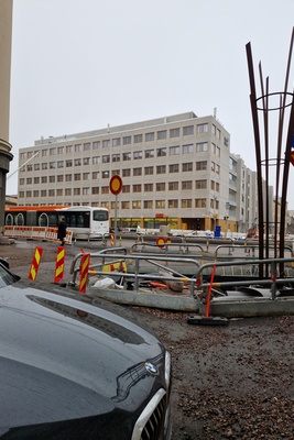 Mannerheimintie 76, jota kutsuttiin "Sipoon kirkoksi". Rakennus purettiin 1978. rephoto