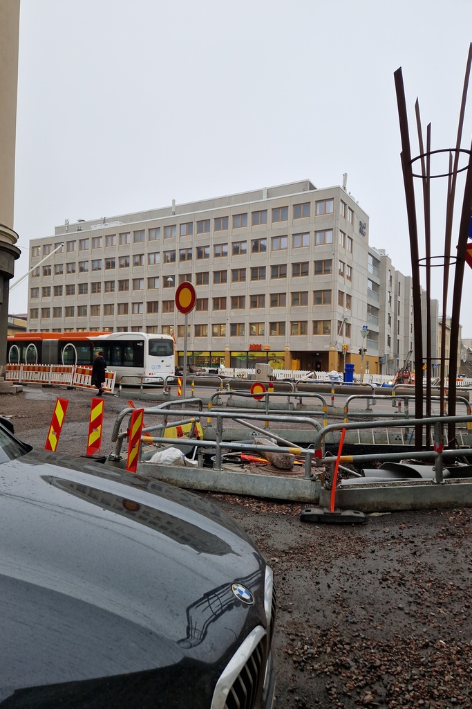 Mannerheimintie 76, jota kutsuttiin "Sipoon kirkoksi". Rakennus purettiin 1978. rephoto