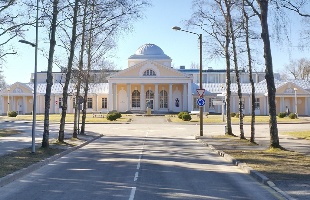 Estonian summer place in Pärnu : mudravila rephoto
