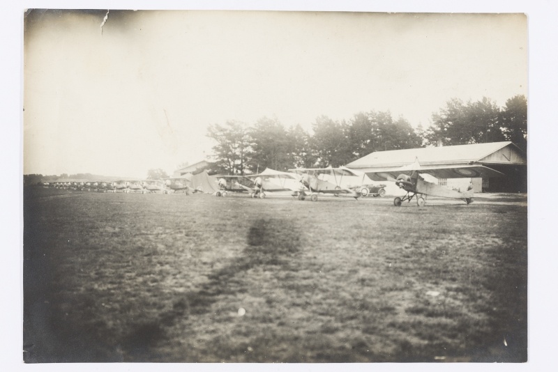 Lennukid platsil seismas