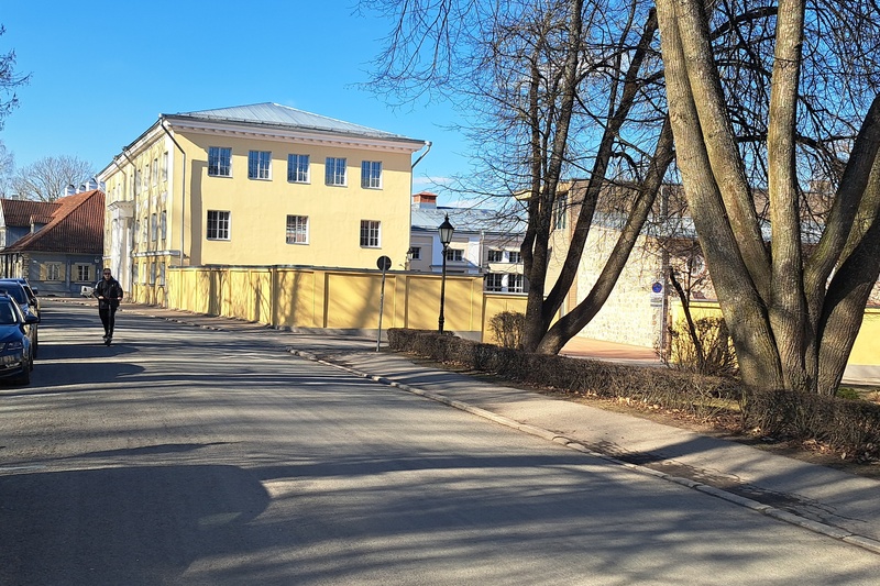 TRÜ spordiklubi ratsasportlased ülikooli sportlaste juubelipidustuste rongkäigus. rephoto