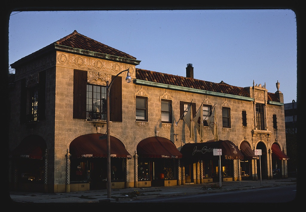 Storefront, Milwaukee, Wisconsin (LOC)