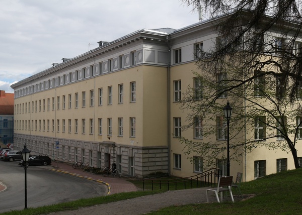 Tartu Ülikool. Keemiahoone. 1980ndatel. rephoto