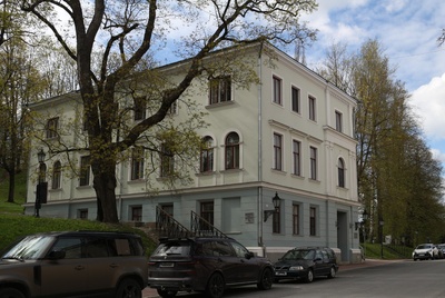 Tartu ülikooli peahoone ja ülikooli majandusmaja rephoto